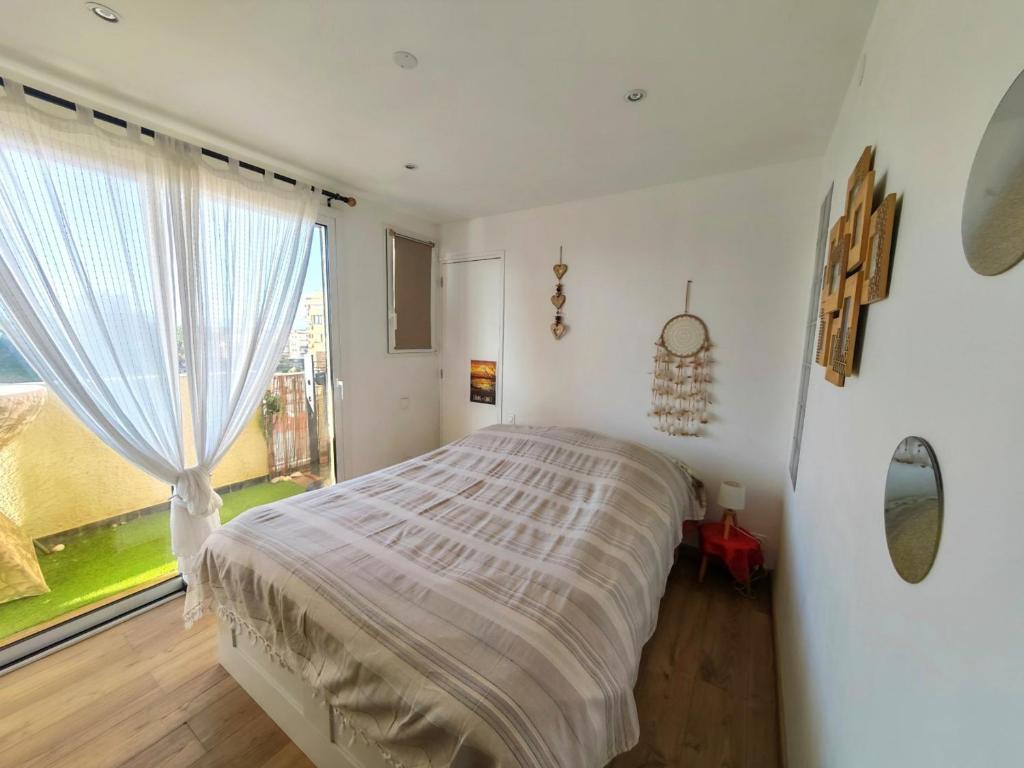 Superbe T2 moderne avec Clim, Wifi, Parking - 2/4 personnes - FR-1-794-170 - 4