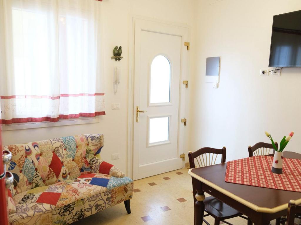 Apartment Wohnung im historischen Zentrum by Interhome - 1