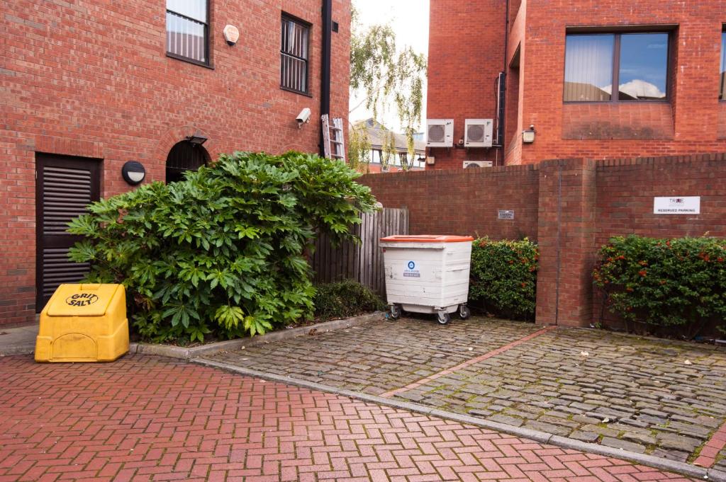 View, Russell Scott Backpackers Hostel in Leeds