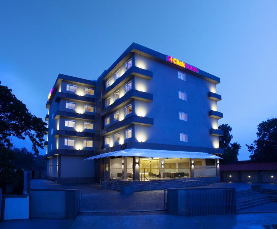 Click Hotel Junagadh photo