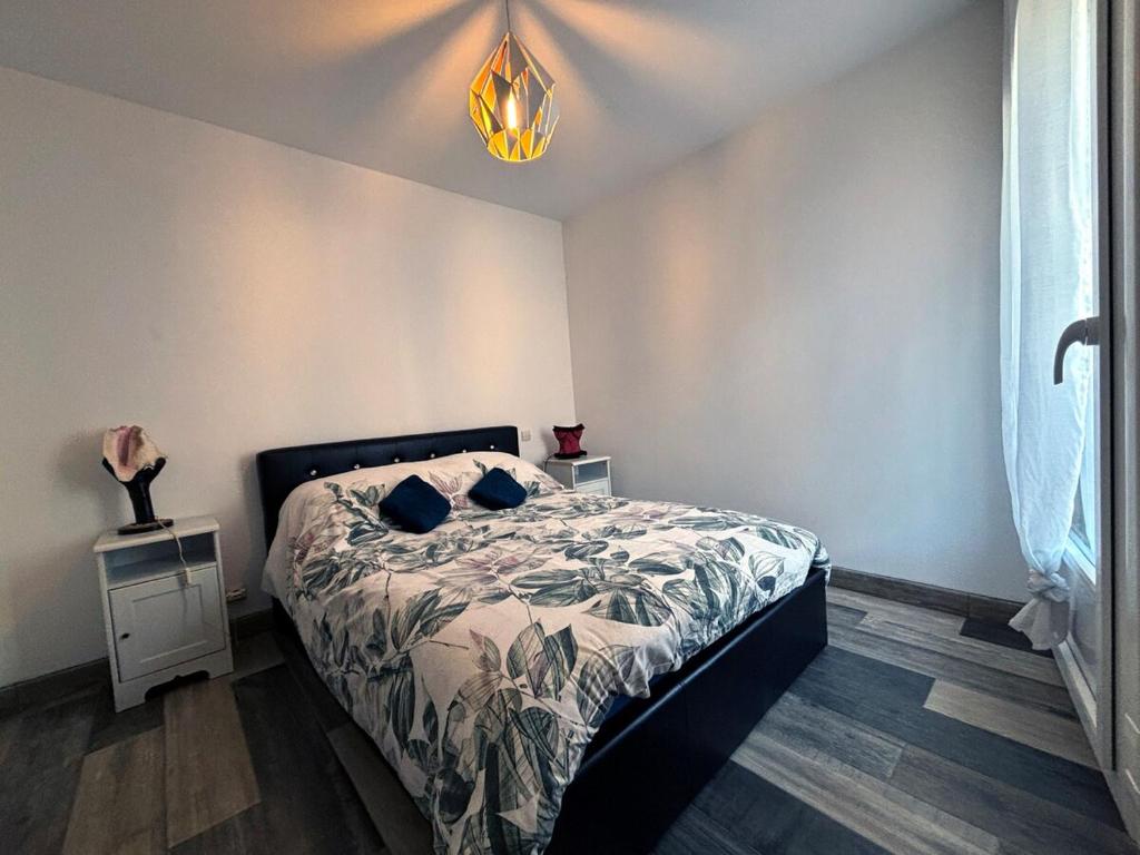 Ground floor near center whith Balcony, Air conditioning, Parking - 5
