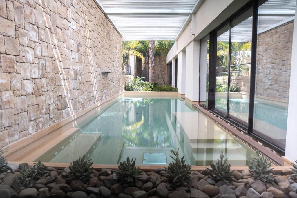 Sunset Hotel — Basen in Cefalù, Sycylia