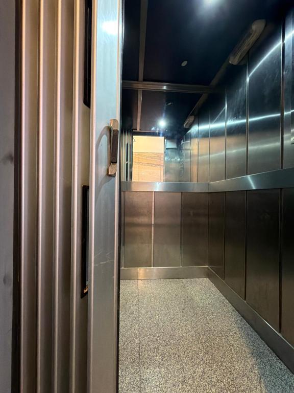 Lima suites departamento a 200 mts del obelisco y cerca de Av De Mayo, EDIFICIO CON CAPACIDAD PARA CONTINGENTE - 3