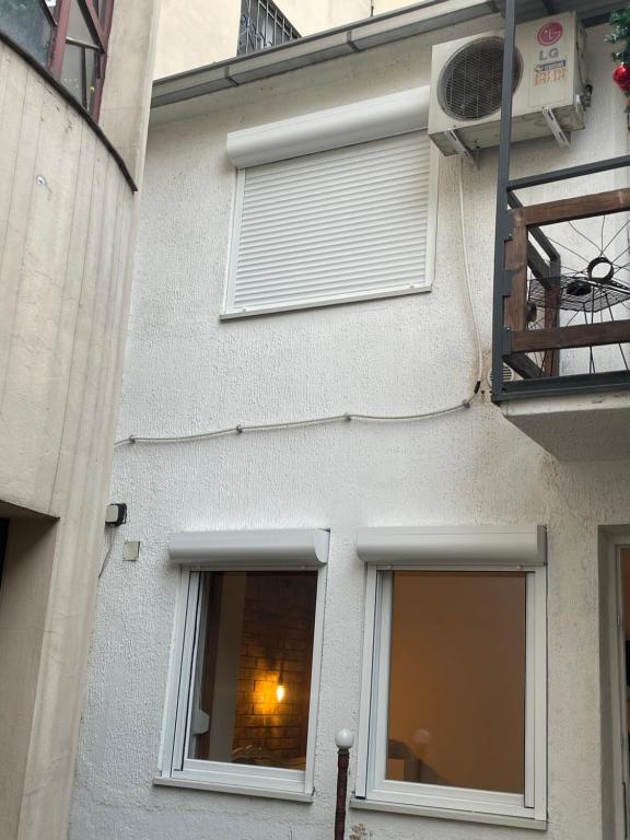 Little L Apartments Dorcol - 4