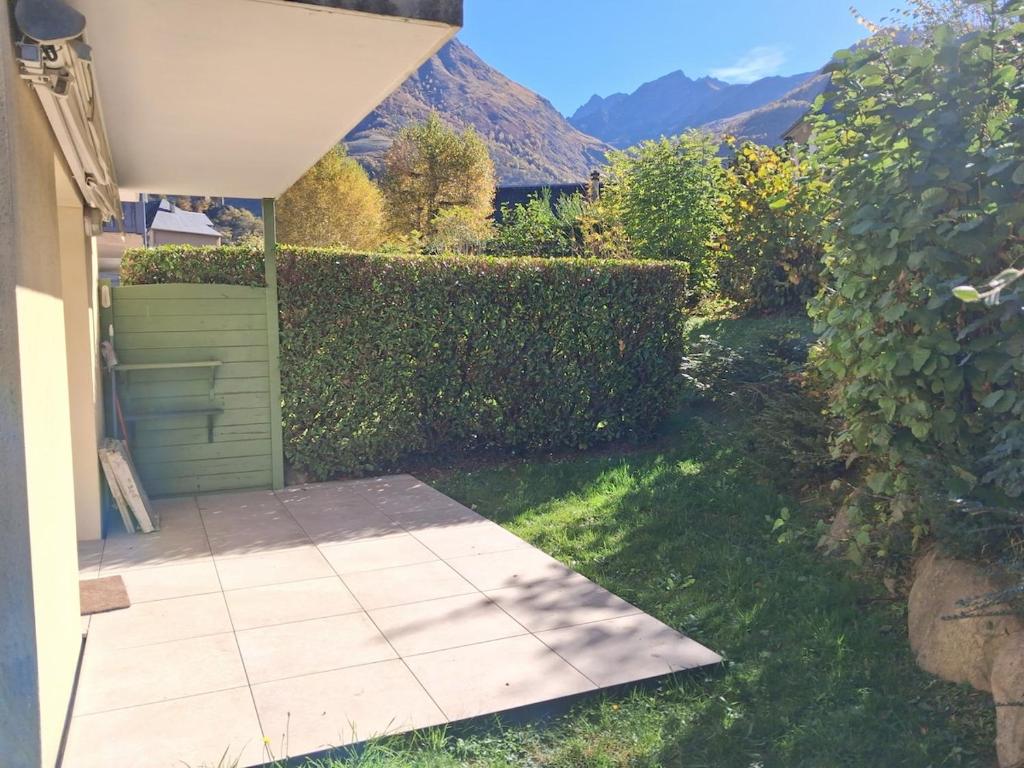 Appart' Pyrénées Nature, tout confort avec terrasse et jardinet - 1