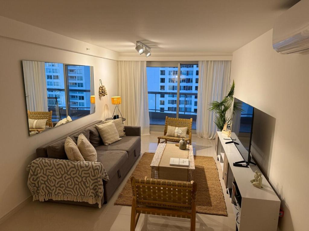 Look Brava - P22 - Oceanfront - 1