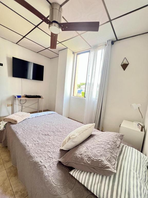 Apartamento 3 habitaciones cerca del Aeropuerto Matecaña Piscina y zonas recreativas Hasta 9 huéspedes - 2