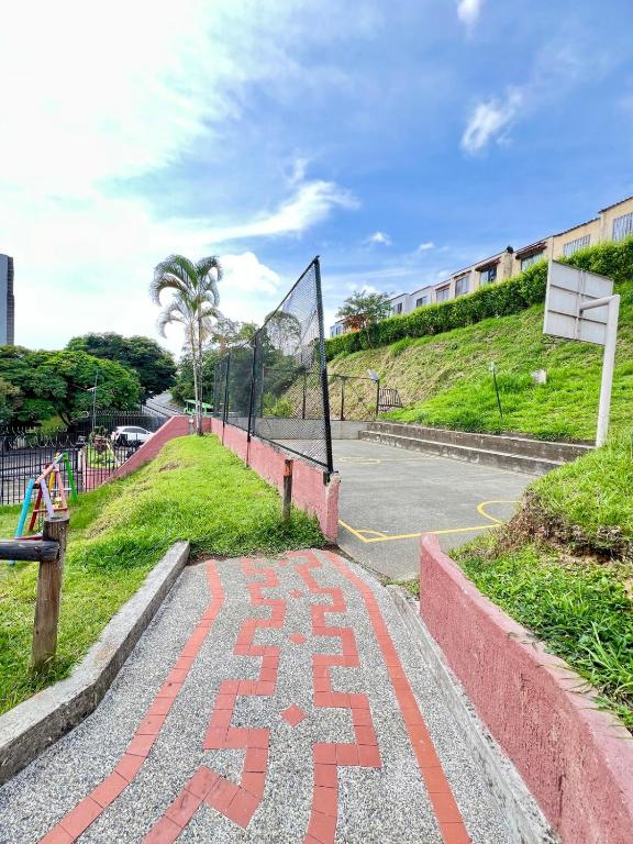 Apartamento 3 habitaciones cerca del Aeropuerto Matecaña Piscina y zonas recreativas Hasta 9 huéspedes - 3