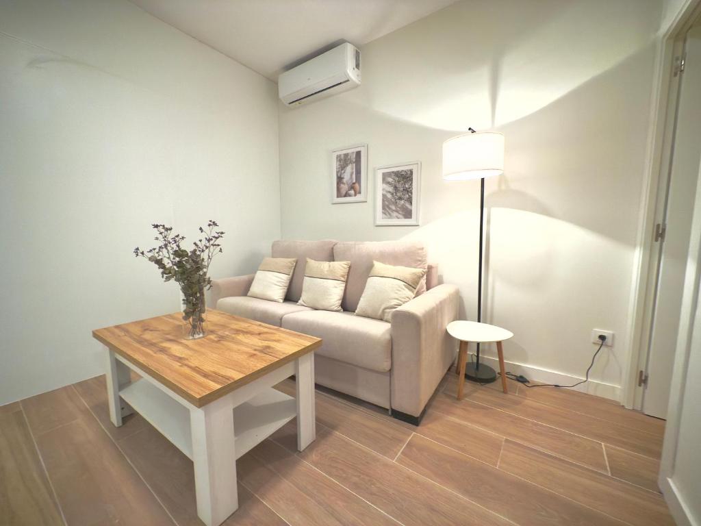 Luxury Loft Sevilla - Los Remedios - 4