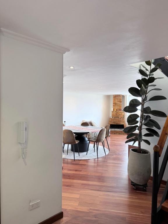 Panoramic View Apartment with Terrace in Chapinero Alto - 2