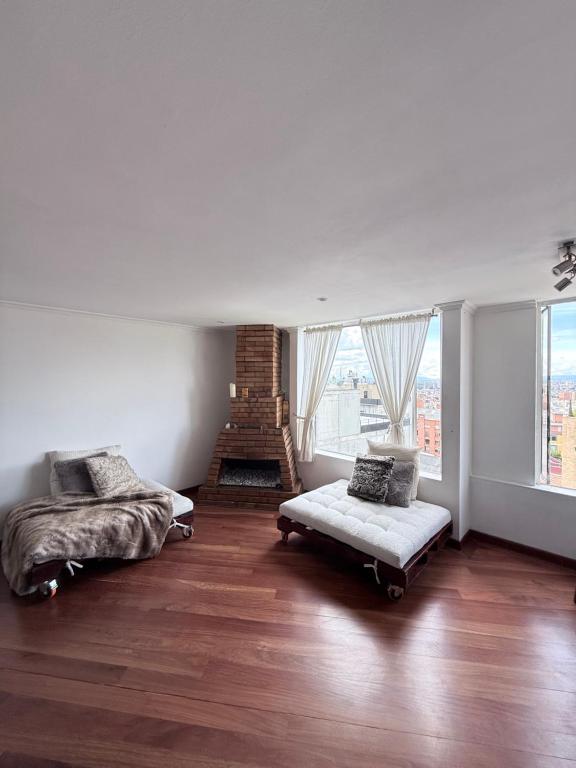 Panoramic View Apartment with Terrace in Chapinero Alto - 4
