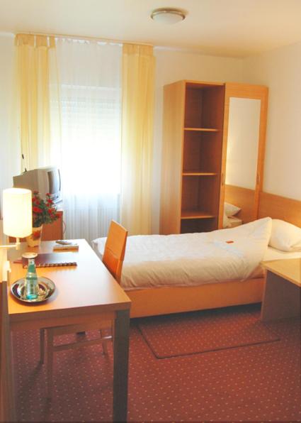 Hotel Beuss photo