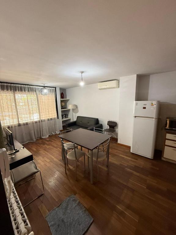 Thays Apartment - 3