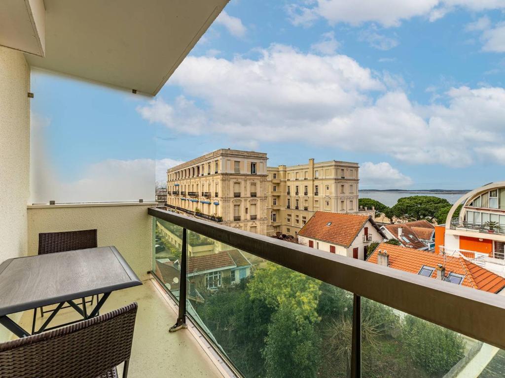 Appartement T3 spacieux avec parking, balcons, à 20m de la plage d'Arcachon - FR-1-433-152 - 1