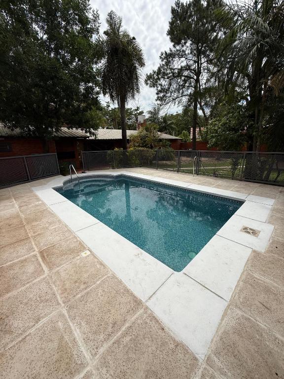 Casaquinta con Pileta a Zona preferencial - 1