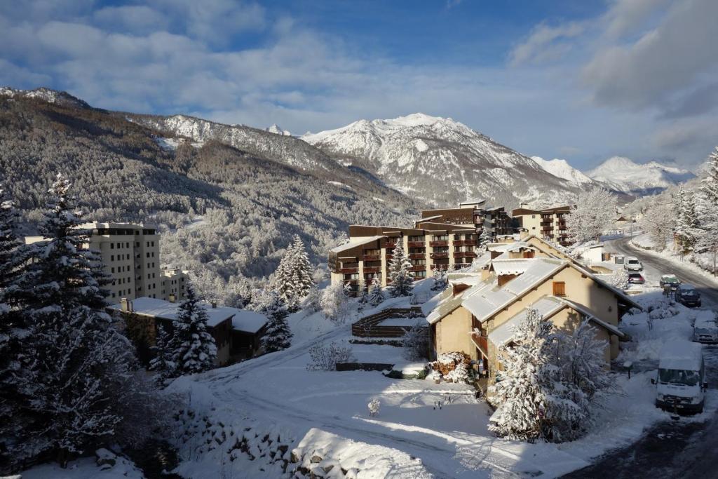 SERRE CHEVALIER Beau T3 balcon vue panoramique expo sud - 1