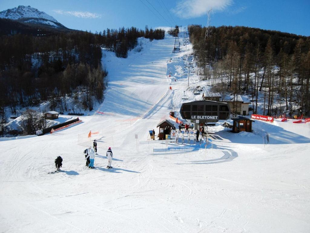 SERRE CHEVALIER Beau T3 balcon vue panoramique expo sud - 2