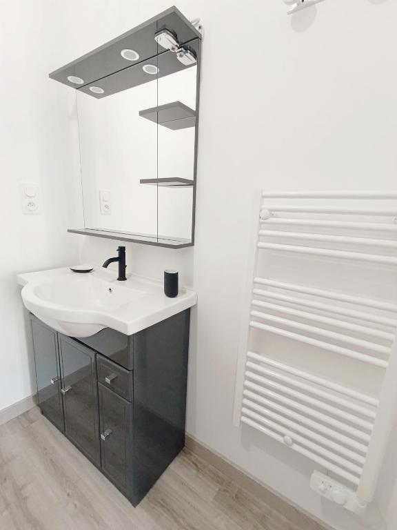 Apt 8, 2ème étage, charmant studio climatisé, tout confort avec terrasse ensoleillée plein sud - 5