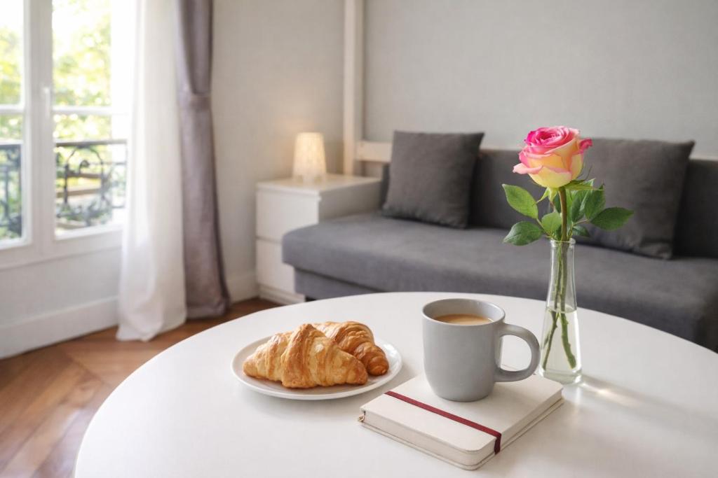 Bright Guest Suite by Place de la Bastille Marais - 1