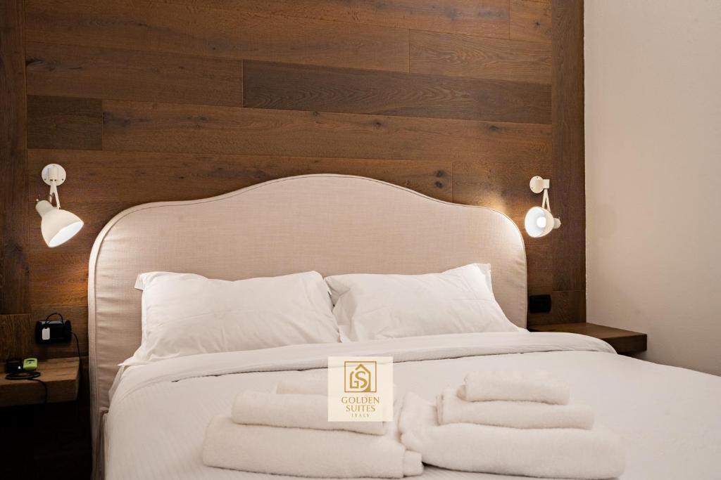 GoldenSuitesItaly Piazza Duomo Luxury Apartment 3 - 4