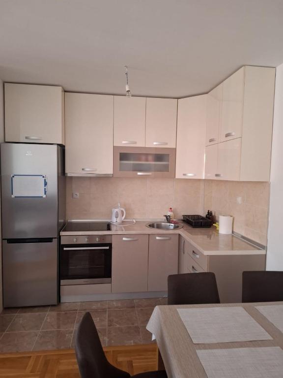 Apartman Pale centar - 4