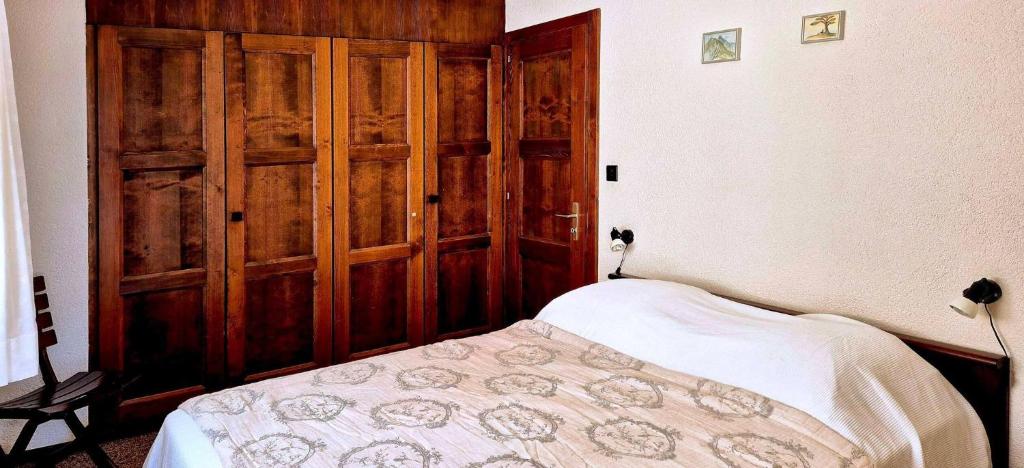 Charming Vintage Flat near Spa Slopes - 2