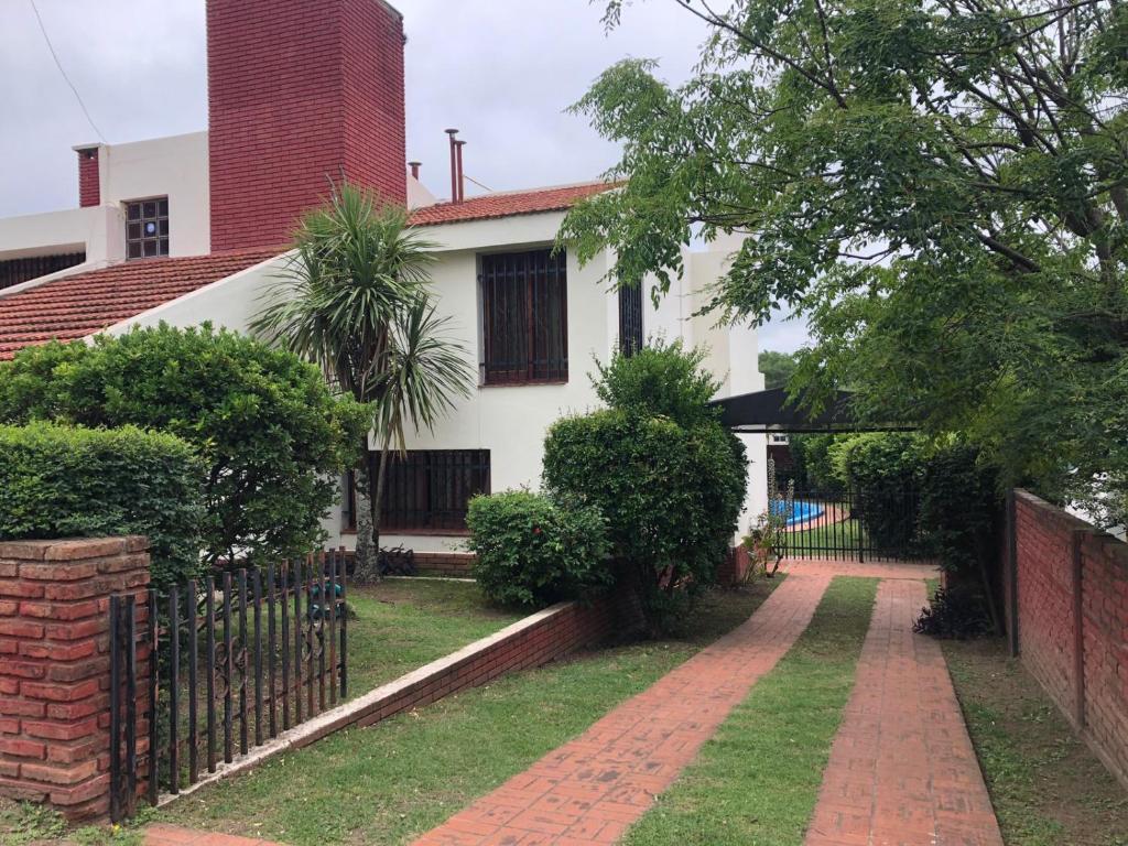 Casa en Villa del dique con piscina ideal p dos familias - 5