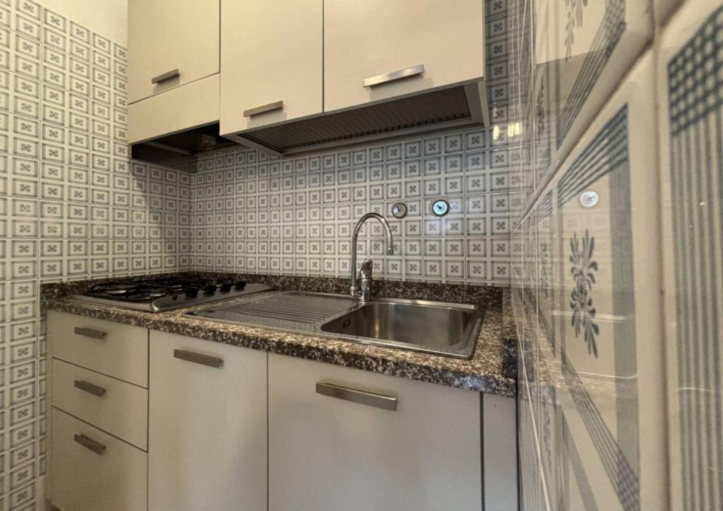 Two-room flat close to the beach and the center - 2