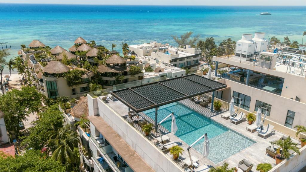 2 Bedroom Condo with Rooftop Pool - Joya 409 - 2