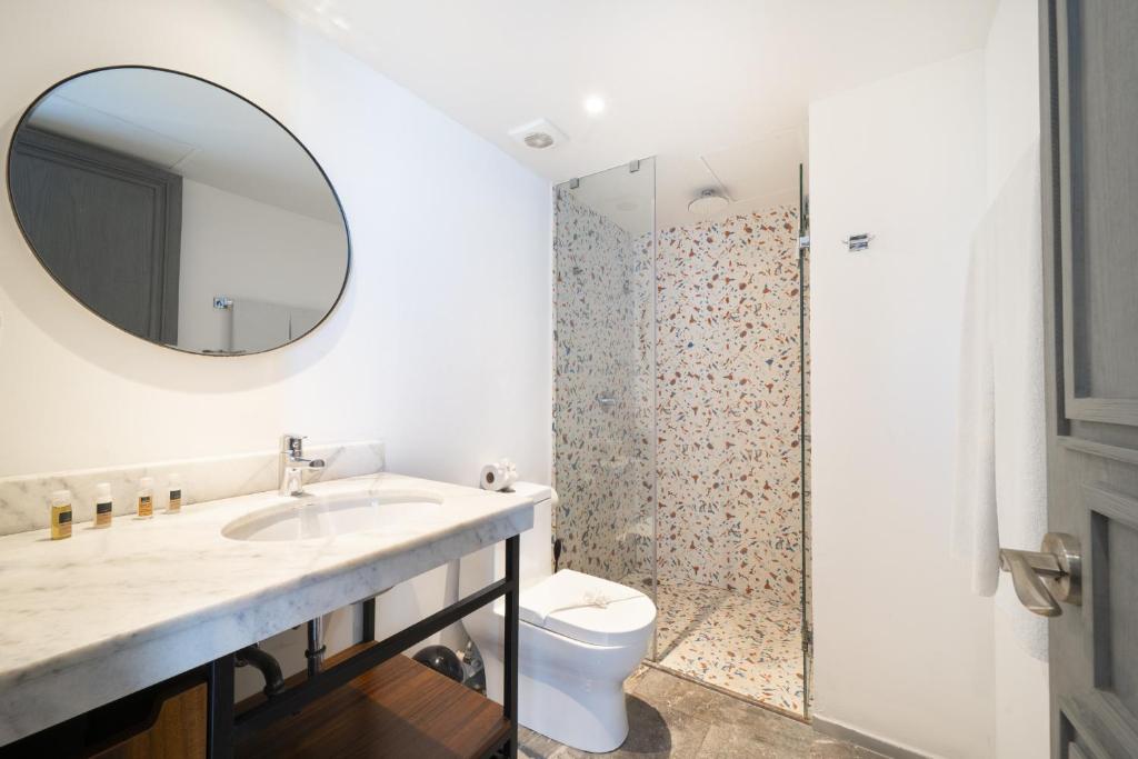 2 Bedroom Condo with Rooftop Pool - Joya 409 - 5