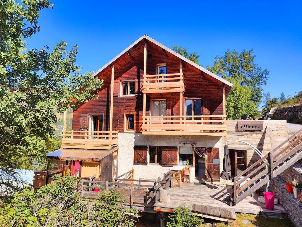 Chalet Ailleurs Appartement à Molines en Queyras - 1