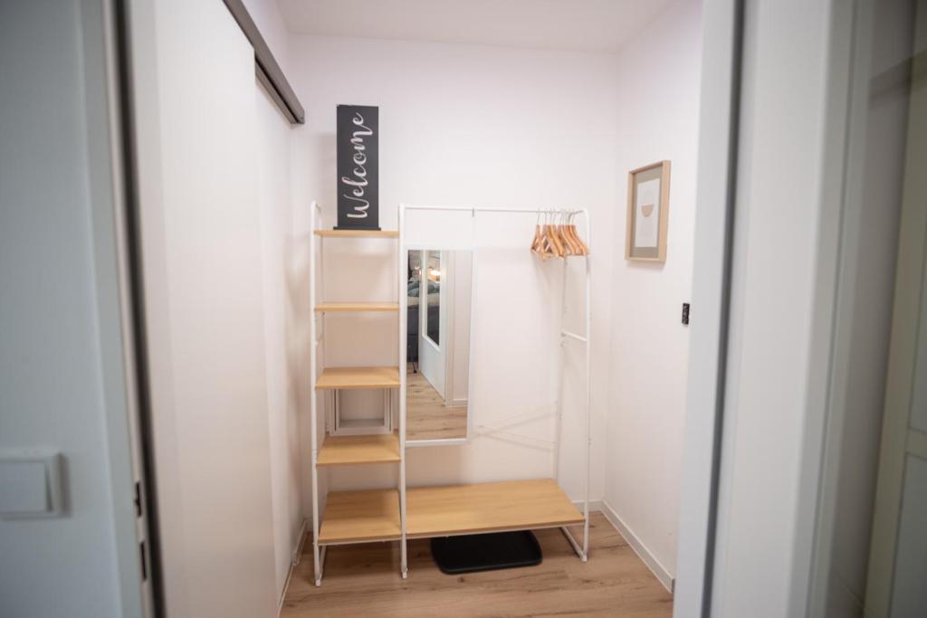 Cozy apartment with pool I U-Bahn - 3