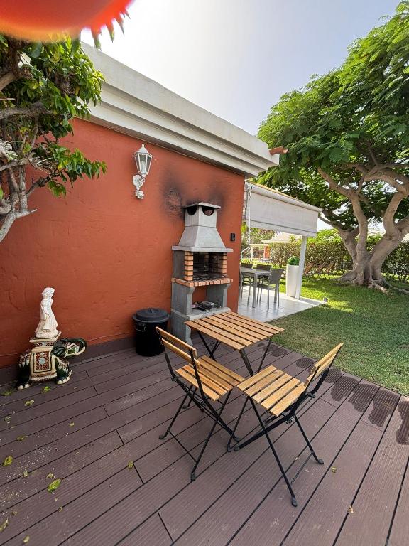 Flamboyant Tree Garden Holiday Home - 5