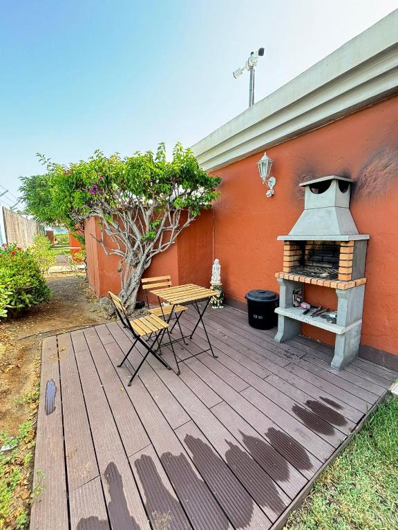 Flamboyant Tree Garden Holiday Home - 4