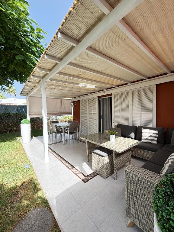 Flamboyant Tree Garden Holiday Home - 2