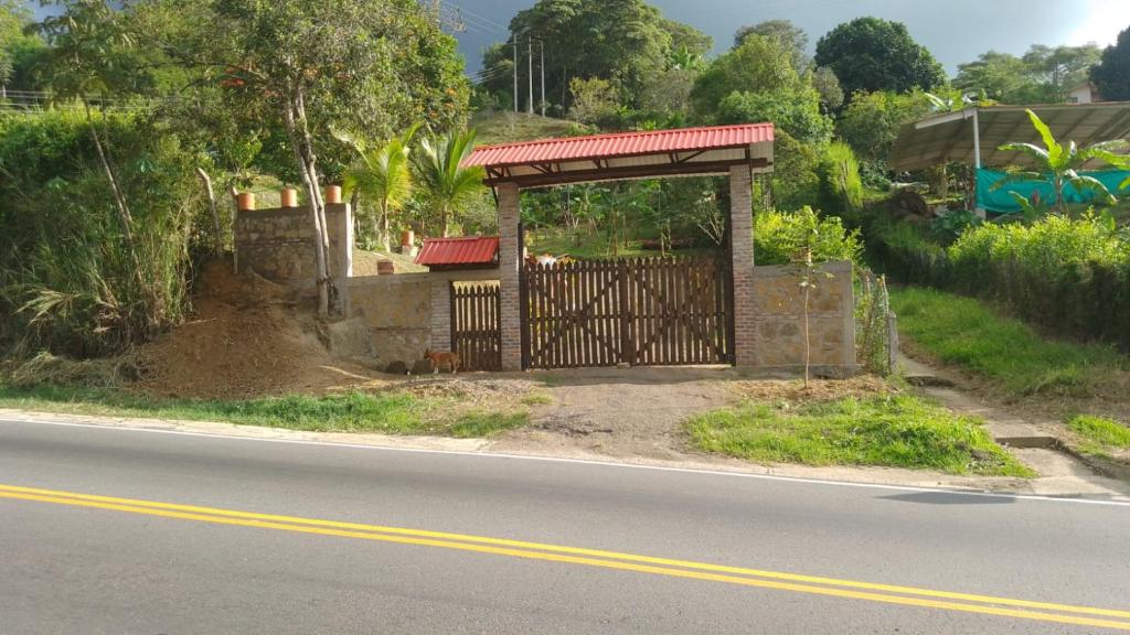 Casa de descanso los troncos - 2