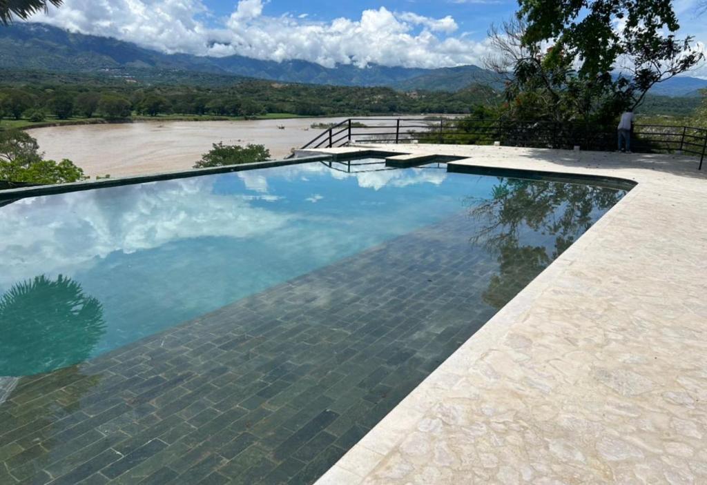 El Oasis - 1