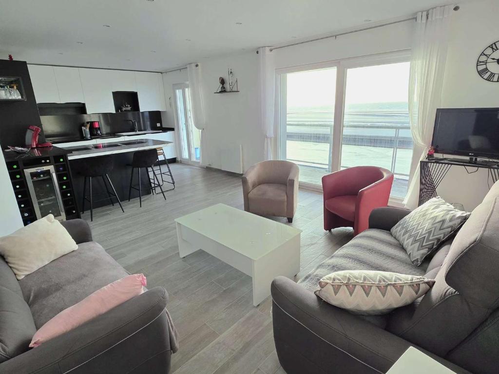 Magnifique T3 en Front de Mer à Wimereux avec Balcon et Wifi - FR-1-675-55 - 2