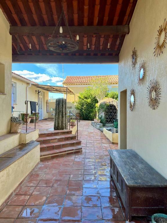 Provençal House With Pool In Auribeau-Sur-Siagne - 1