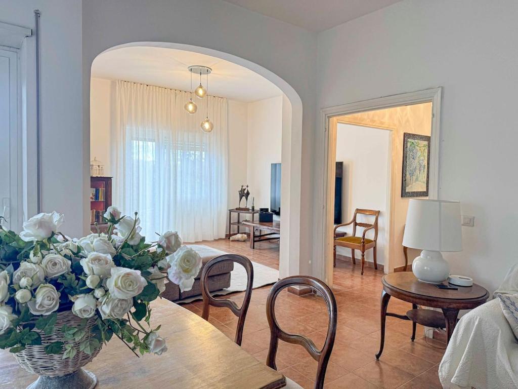 120 sqm Elegance in Rome with Private Parking - 3
