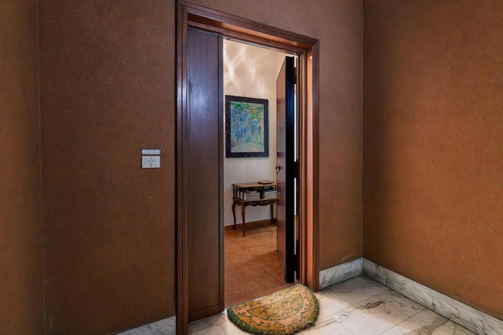 120 sqm Elegance in Rome with Private Parking - 4