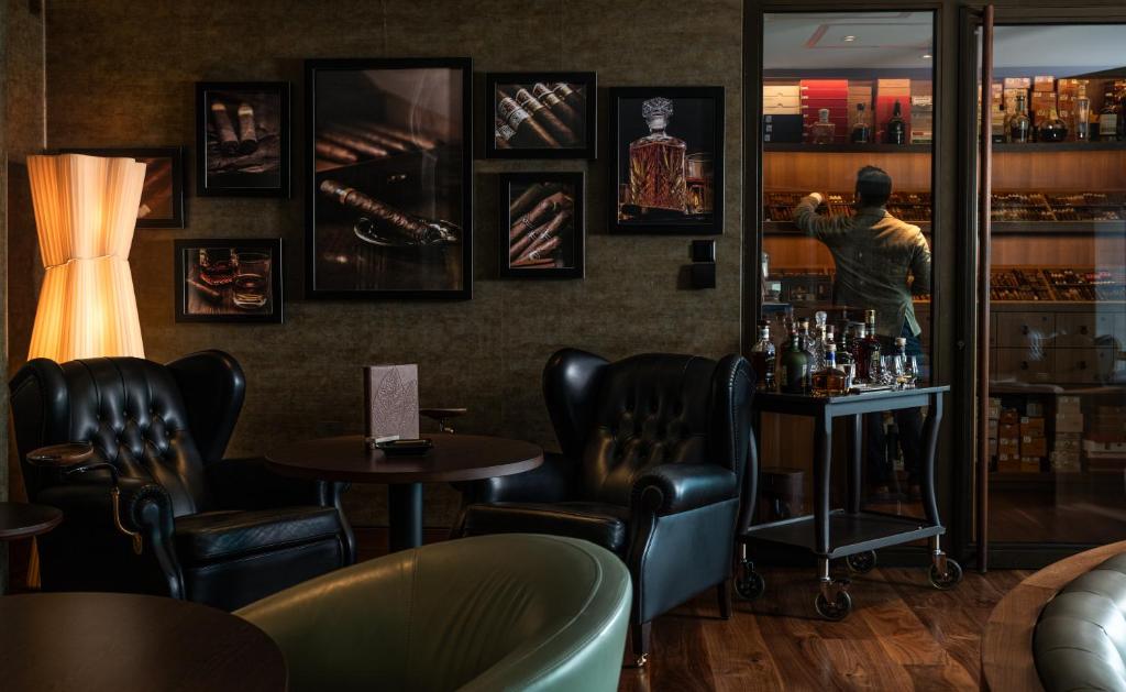 Bar/lounge