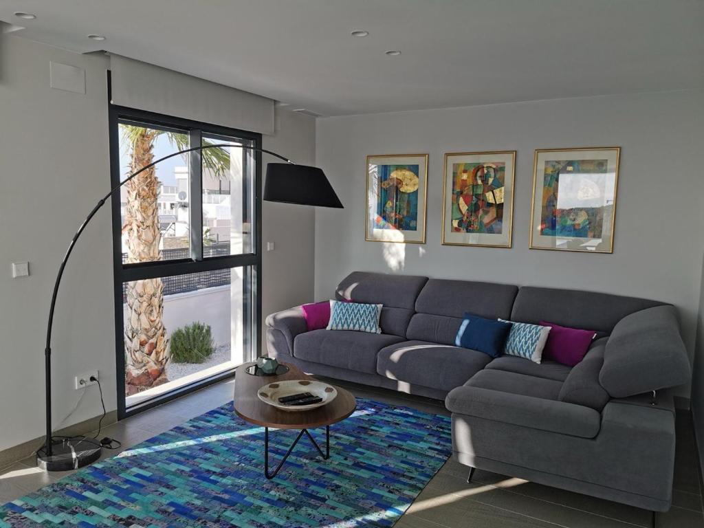 Modern villa with see view - 3