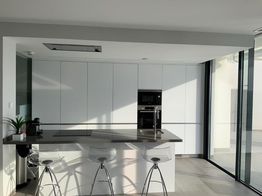 Modern villa with see view - 5