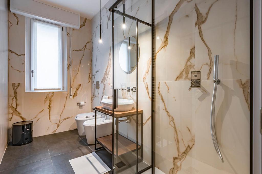 Luxury Design Penthouse with Historic View 3-Bedroom - 5