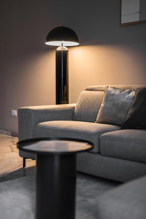 Luxury Design Penthouse with Historic View 3-Bedroom - 4