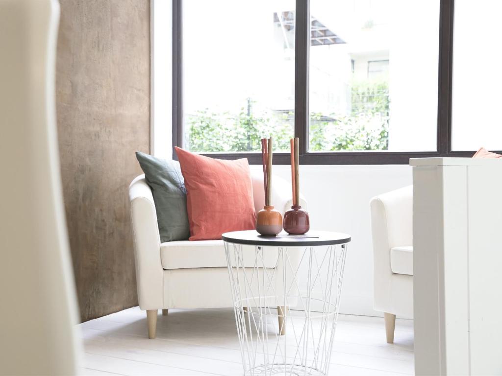 フロント・ロビー