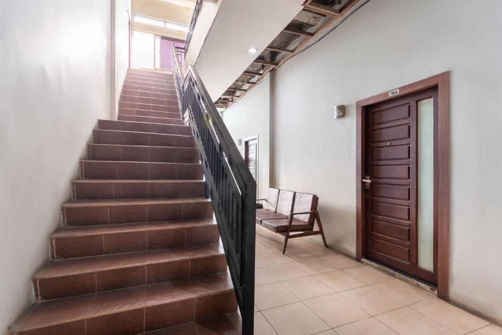 フロント・ロビー