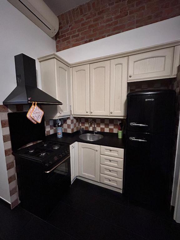 Cozy apartment near Dergano metro station - 4