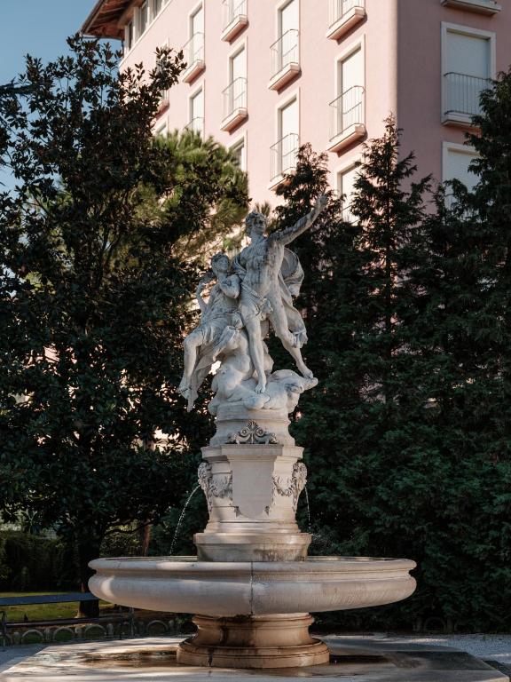 Nearby attraction